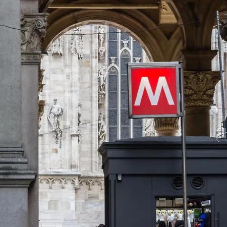 Aparthotel Bmore Duomo - Luxury Near Duomo Mailand