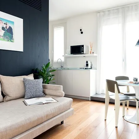 Aparthotel Bmore Duomo - Luxury Near Duomo Mailand