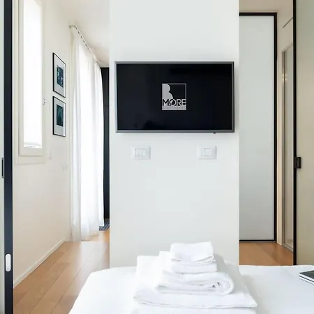 公寓式酒店 Bmore Duomo - Luxury Near Duomo 米兰