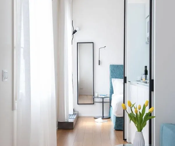 Bmore Duomo - Luxury Near Duomo 4*