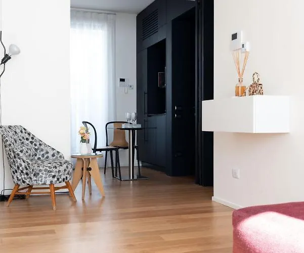 Bmore Duomo - Luxury Near Duomo Aparthotel Milano