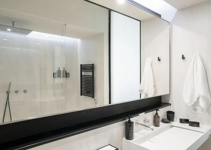 Bmore Duomo - Luxury Near Duomo Aparthotel 4*