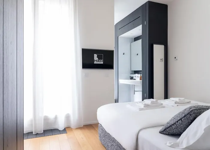 Aparthotel Bmore Duomo - Luxury Near Duomo Milano